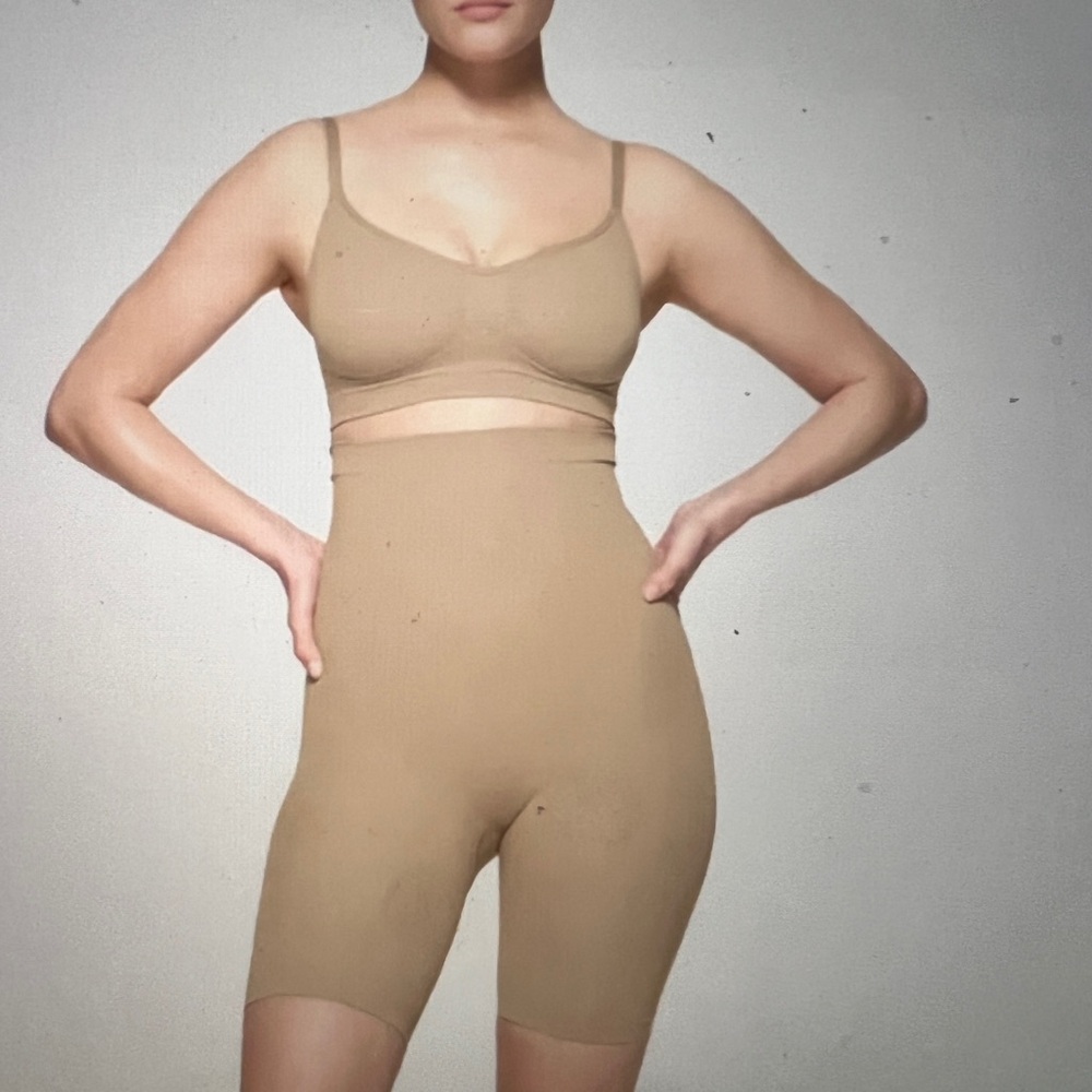 SKIMS Seamless Sculpt HIGH-WAISTED MID-THIGH SHORT size 2XL NWOT